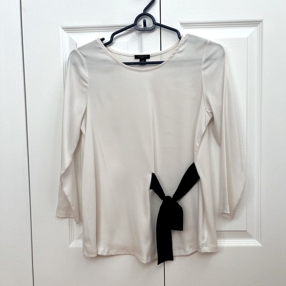 Ann Taylor Petite White Blouse with Black Tie-Knot Decor
